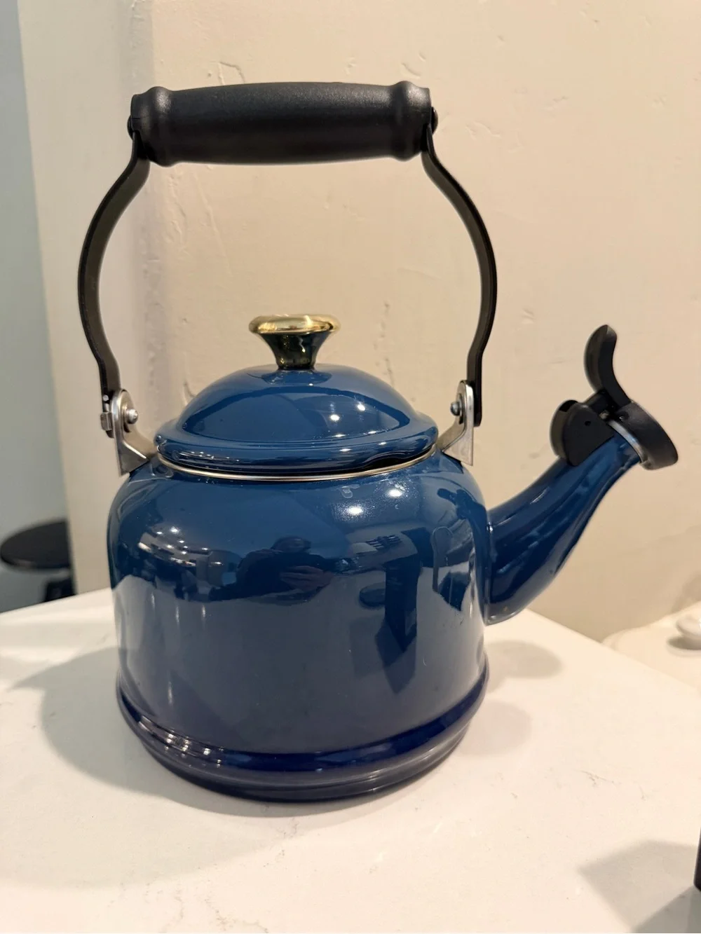 Le Creuset 1.25 Qt Whistling Tea Kettle Agave Blue Enamel on Steel w/ Gold Knob